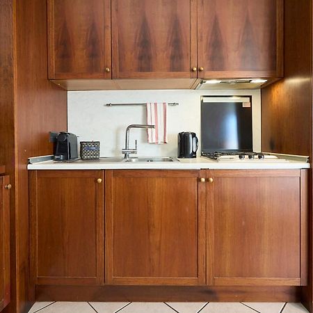 -Luminosa 5 Stars With Balcony- Wifi Netflix 15 Minutes From Duomo Lägenhet Milano Exteriör bild
