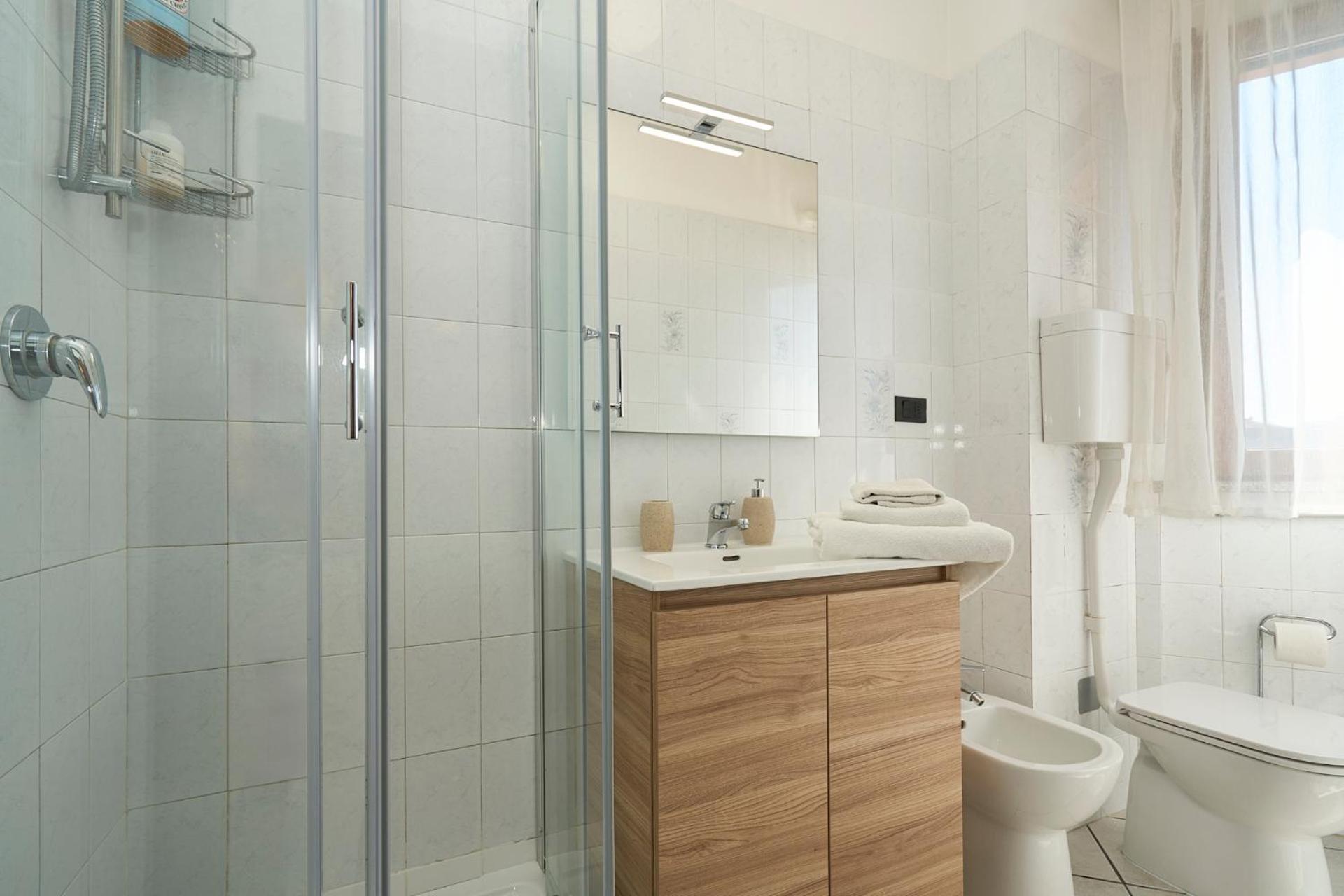 -Luminosa 5 Stars With Balcony- Wifi Netflix 15 Minutes From Duomo Lägenhet Milano Exteriör bild