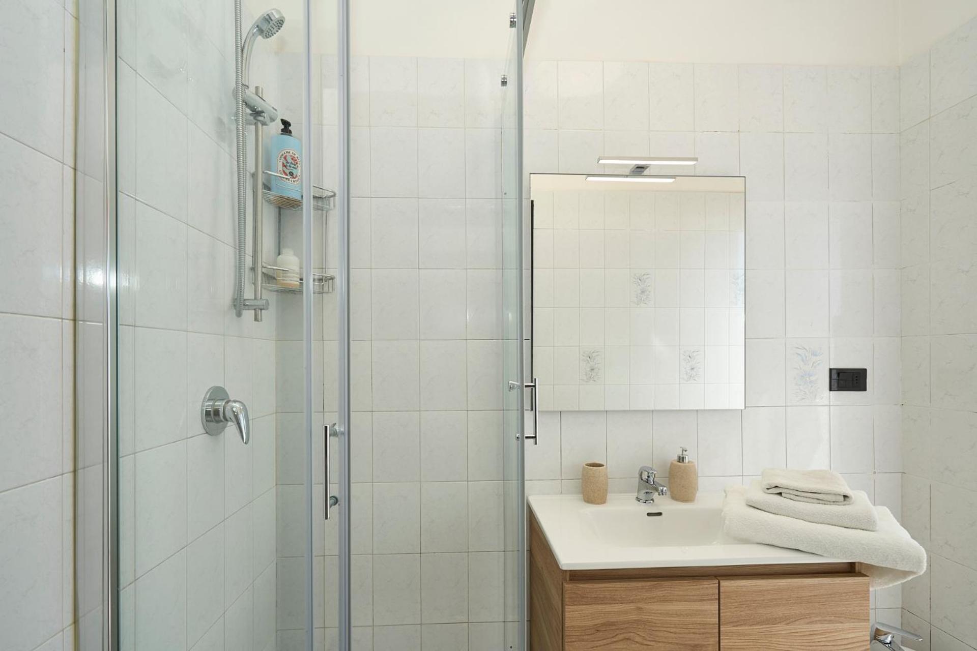 -Luminosa 5 Stars With Balcony- Wifi Netflix 15 Minutes From Duomo Lägenhet Milano Exteriör bild
